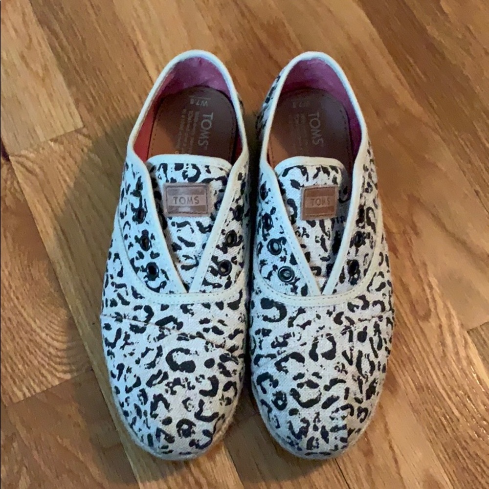 TOMS